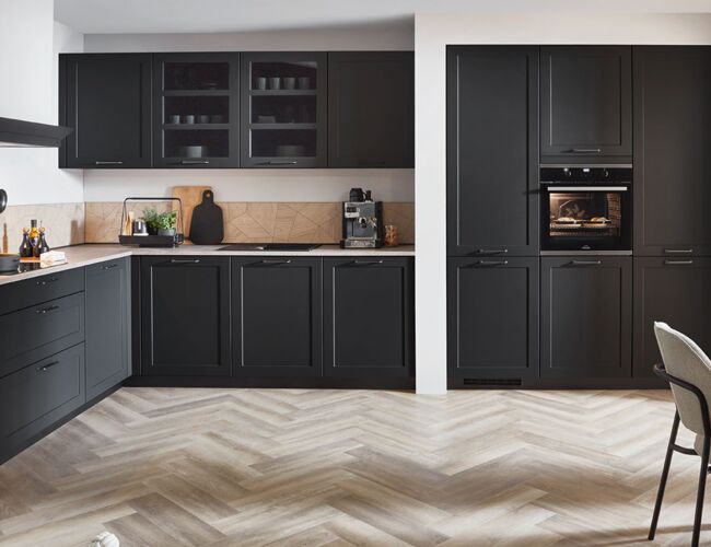 Küche in moderner Rahmenoptik